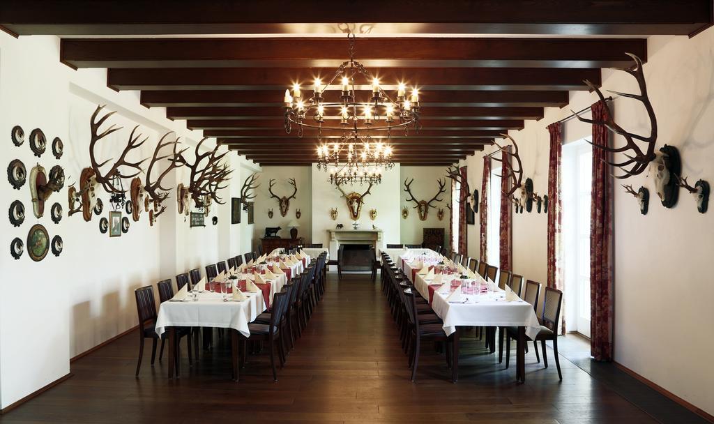 Hubertus Hof Landhotel Балатонфеньвеш Экстерьер фото