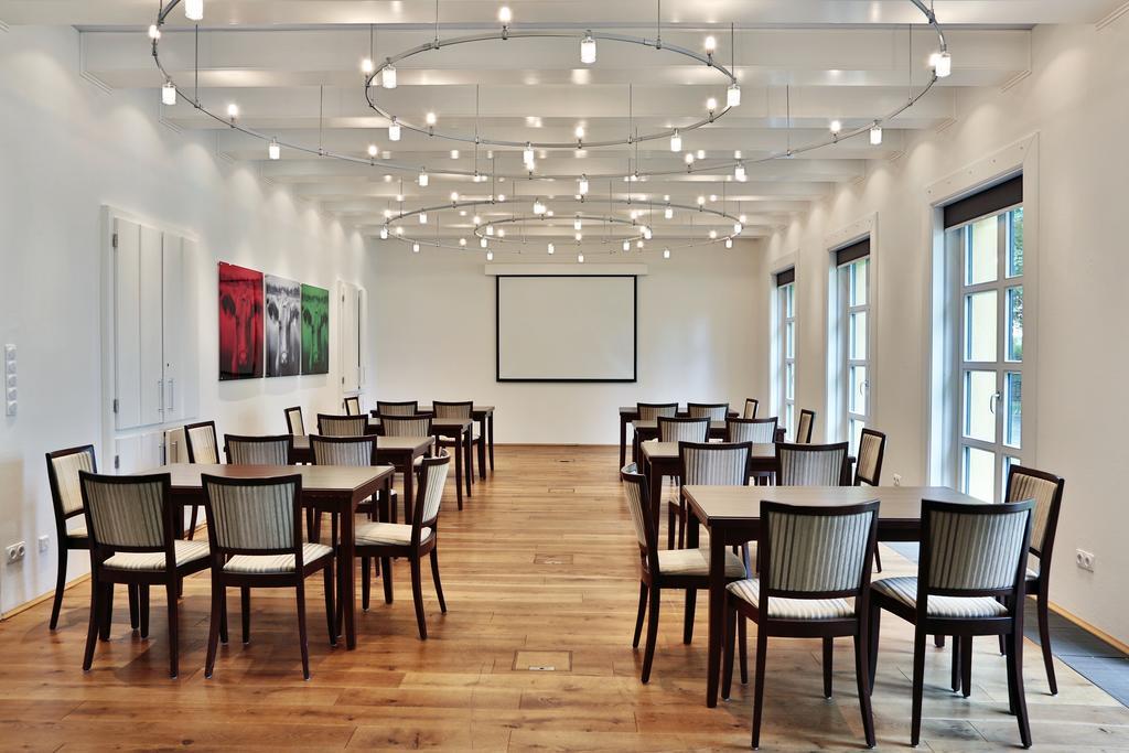 Hubertus Hof Landhotel Балатонфеньвеш Экстерьер фото