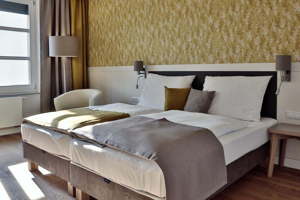 Hubertus Hof Landhotel Балатонфеньвеш Номер фото
