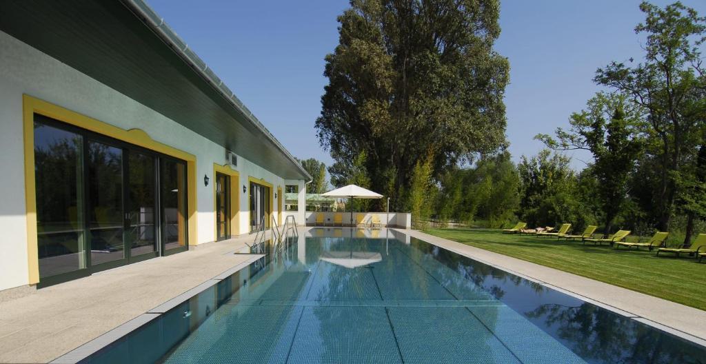 Hubertus Hof Landhotel Балатонфеньвеш Экстерьер фото