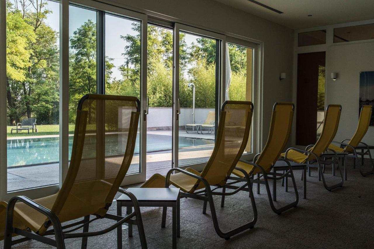 Hubertus Hof Landhotel Балатонфеньвеш Экстерьер фото